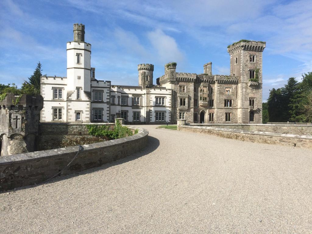 エニスコーシーWilton Castleアパートメント エクステリア 写真
