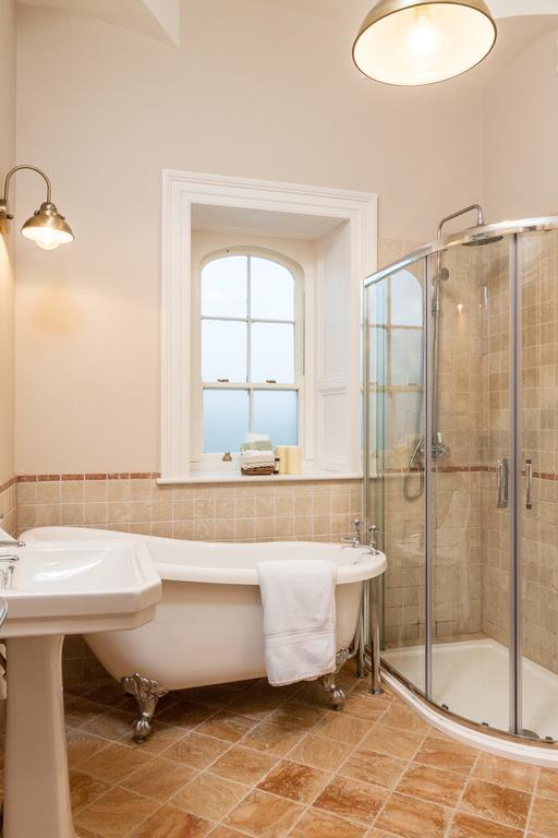 エニスコーシーWilton Castleアパートメント エクステリア 写真