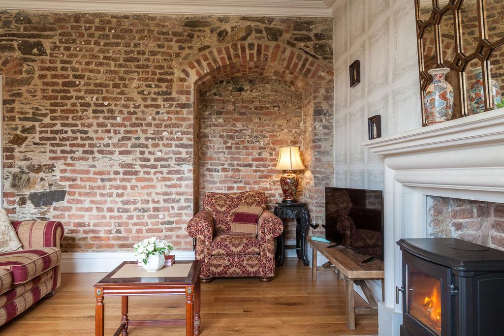 エニスコーシーWilton Castleアパートメント エクステリア 写真